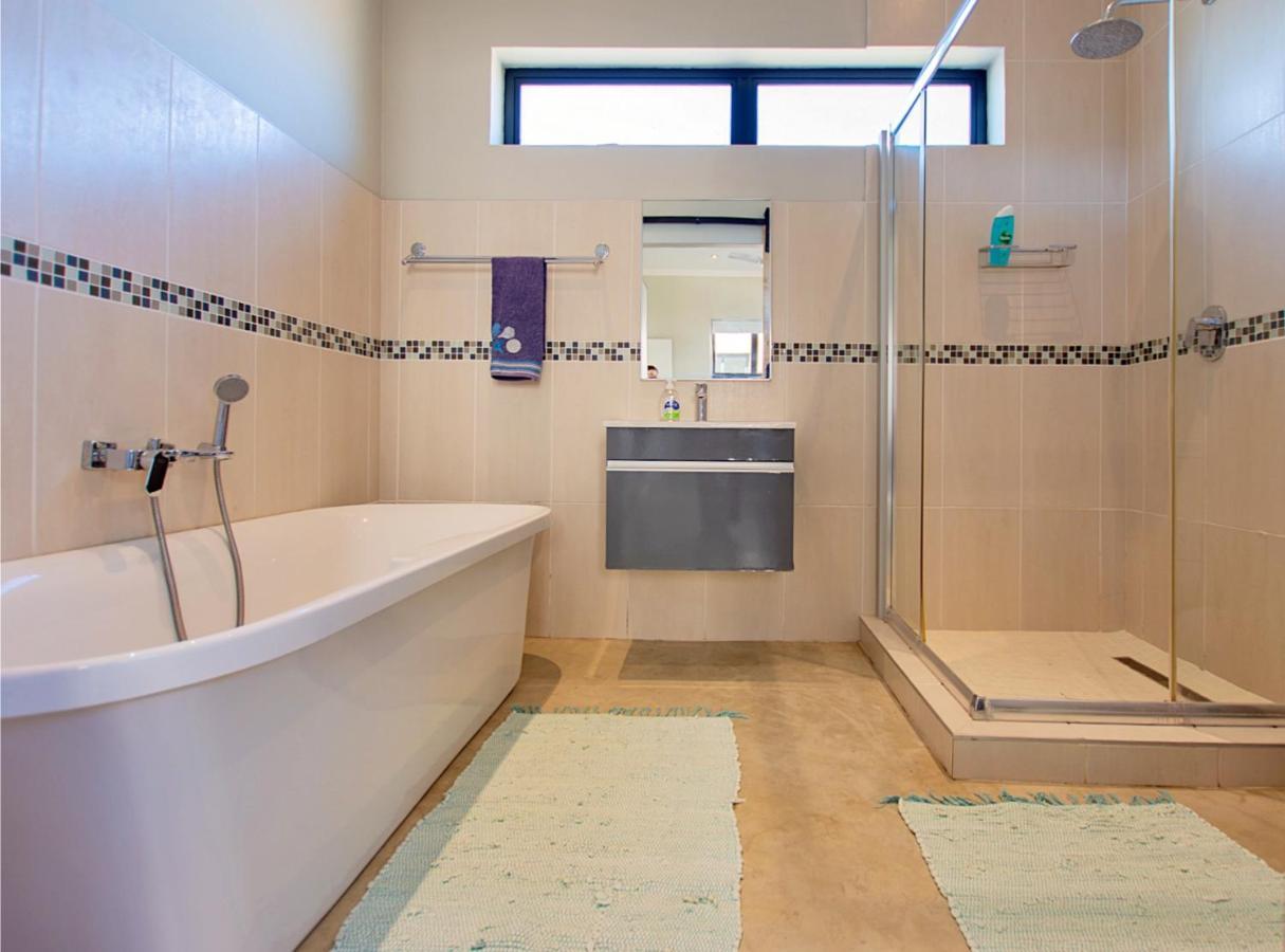 Beach Breakaway Apartment Langebaan Dış mekan fotoğraf